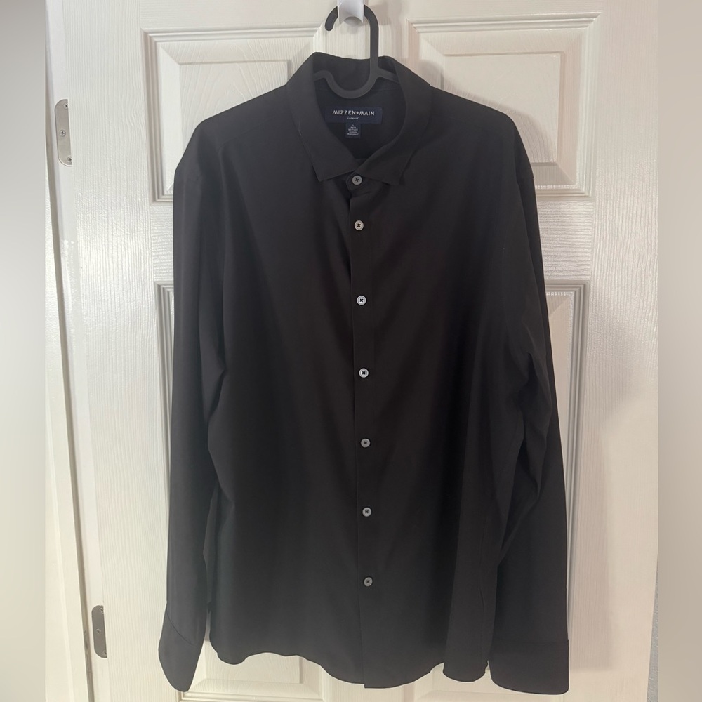 5 Mizzen+Main Leeward long sleeve shirts